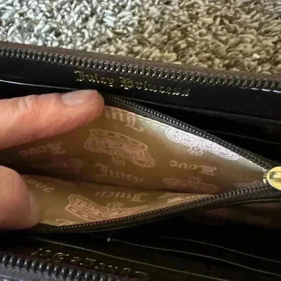 Juicy Couture Pink Terry Cloth Leather Zippered Wallet - Picture 5 of 8